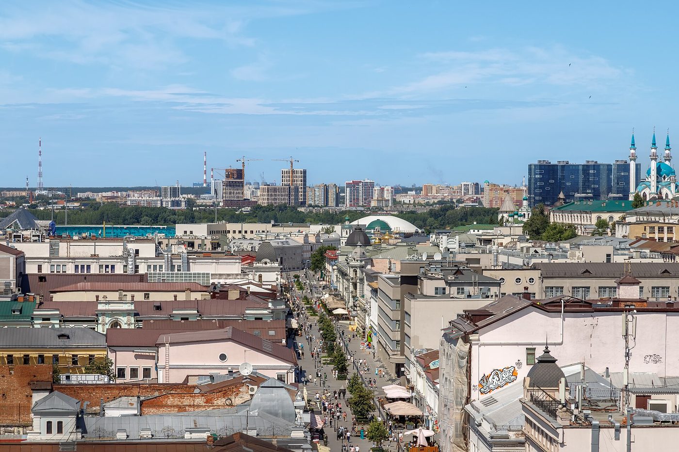 Пешеходная улица Баумана в Казани